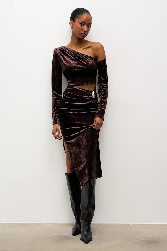 Answear.LAB sukienka midi brązowy 58315.iok