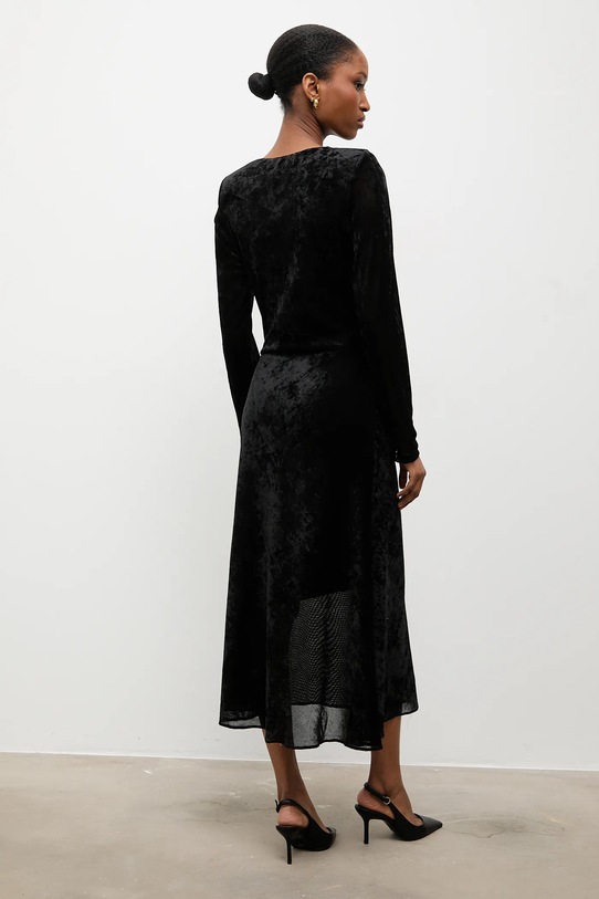 Odzież Answear.LAB sukienka 58323.tok czarny