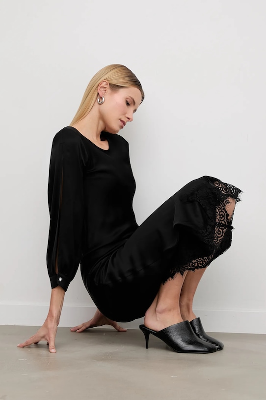 Answear.LAB sukienka wiskozowa 95930.isr czarny WS26