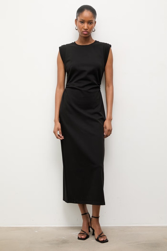 Odzież Answear.LAB sukienka 661808.hak czarny