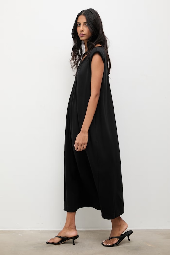 Answear.LAB sukienka z elastanem czarny 661788.hak