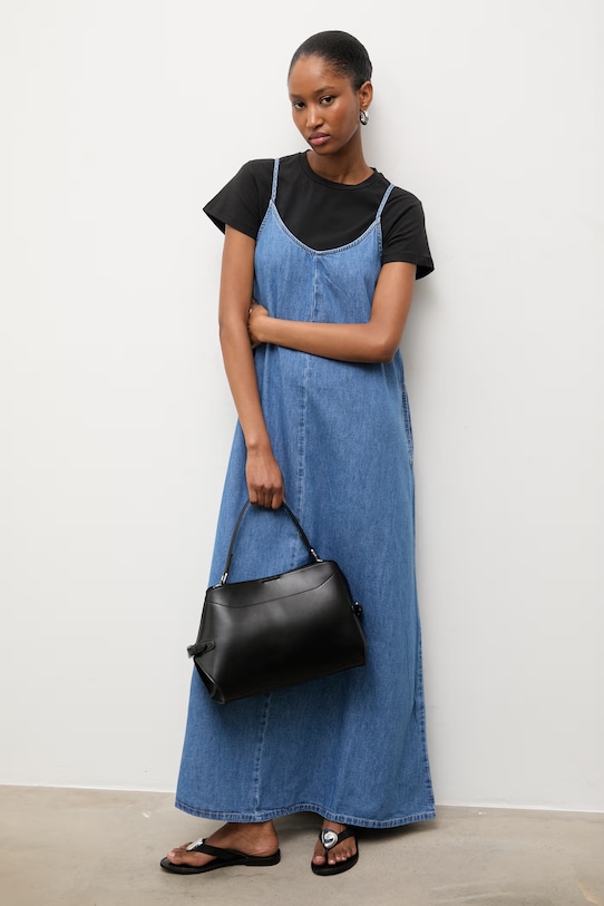 Answear.LAB sukienka jeansowa 320383.hak niebieski WS26