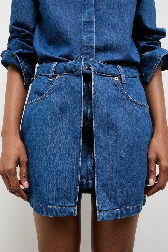 Answear.LAB sukienka letnia jeansowa WS26-SUD095