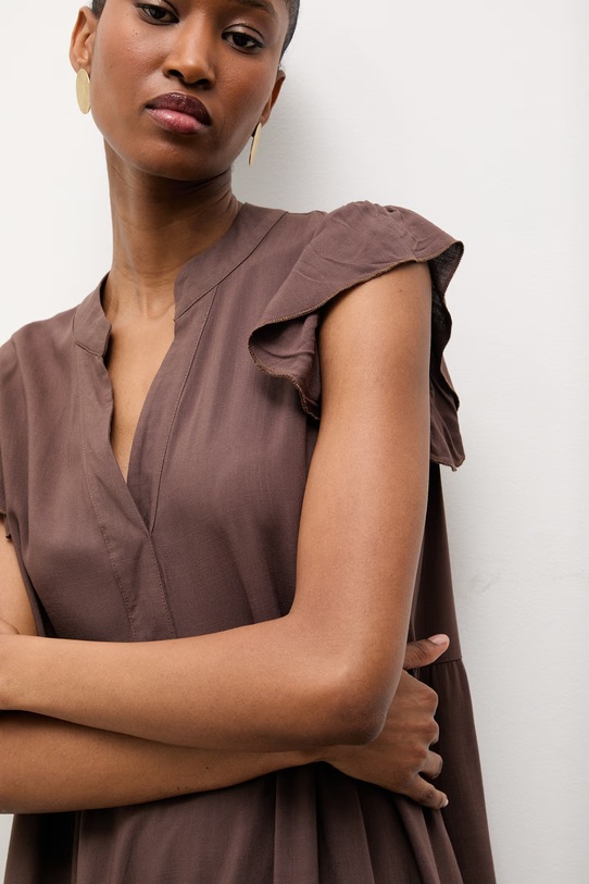 Answear.LAB sukienka z domieszką lnu VestidoLargo.hak brązowy