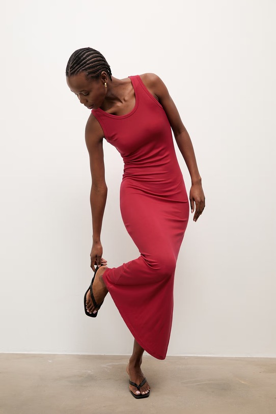 Answear.LAB sukienka z wiskozy czerwony WS26-SUD109