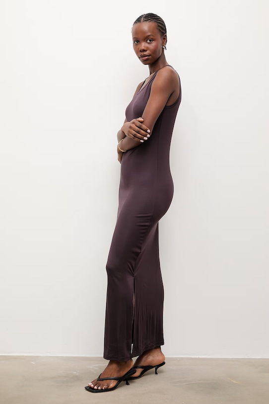 Answear.LAB sukienka z wiskozy WS26-SUD109 brązowy WS26