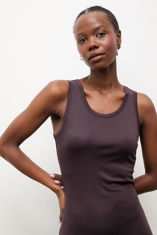 Answear.LAB sukienka z wiskozy brązowy WS26-SUD109