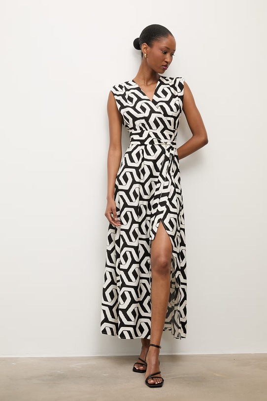 Answear.LAB sukienka babydoll z wiskozy biały WS26-SUD110