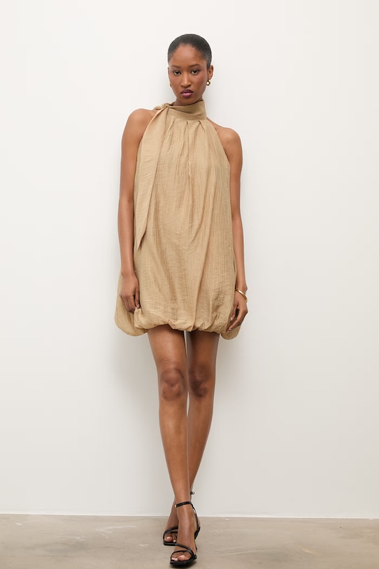 Answear.LAB sukienka bombka z lyocellem beżowy WS26-SUD126