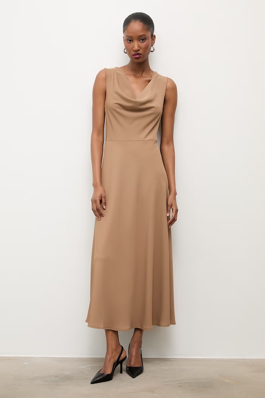 Answear.LAB sukienka brązowy WS26-SUD128