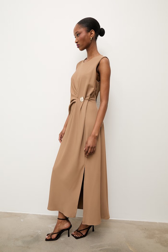 Answear.LAB sukienka WS26-SUD129 brązowy WS26