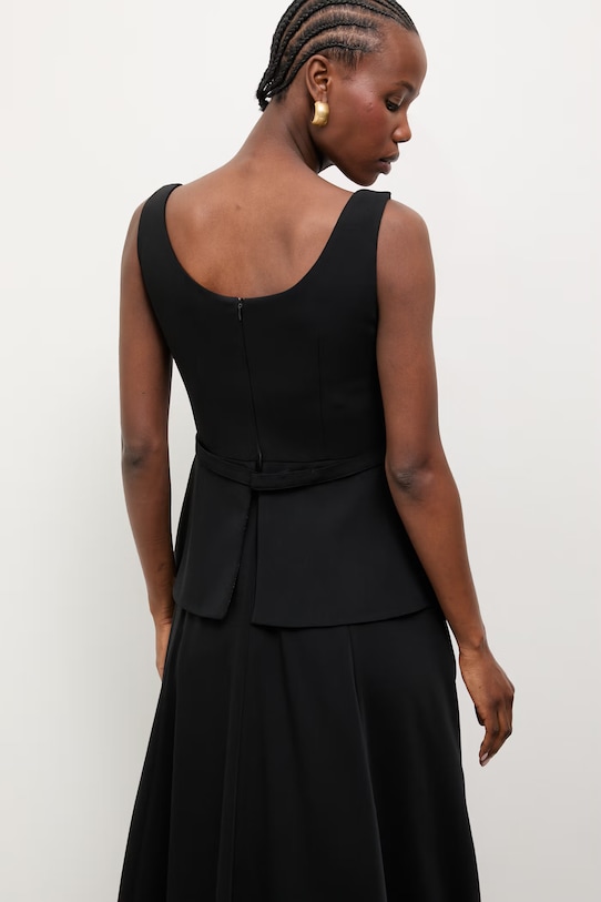 Answear.LAB šaty s volánovým lemom EL3805 čierna