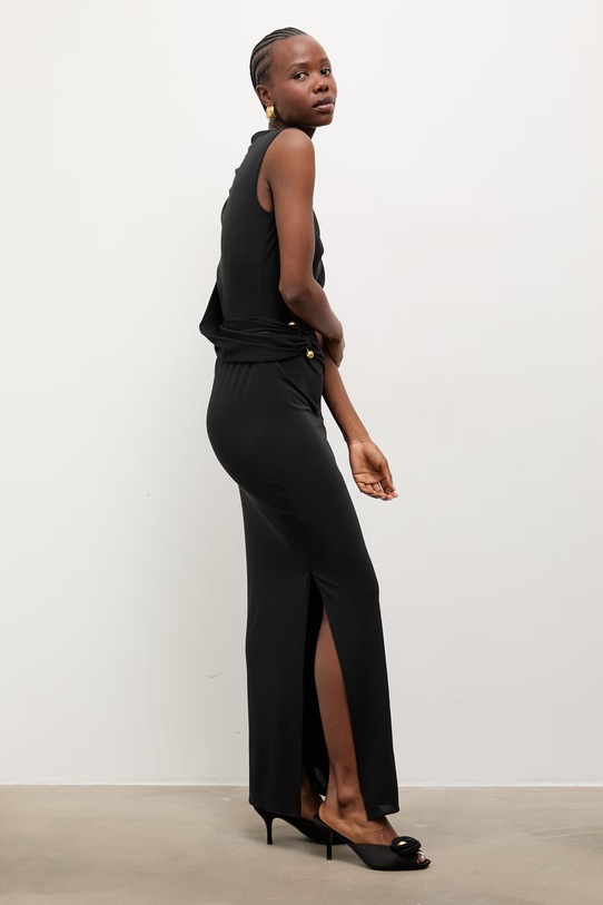 Answear.LAB sukienka z wiskozą EL3652 czarny WS26