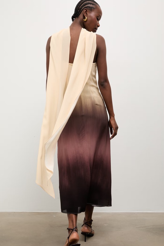 Odzież Answear.LAB sukienka z lyocellem EL3779.tok beżowy