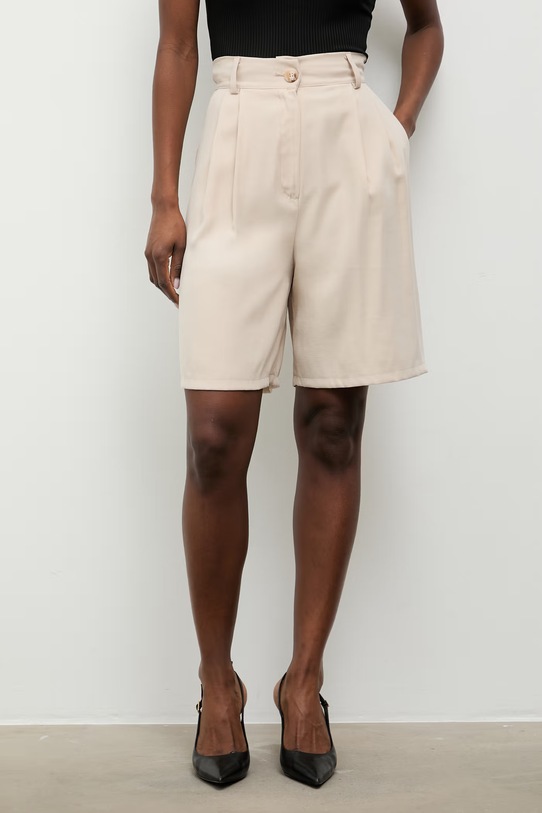 Answear.LAB elegantne kratke hlače ženske z viskozo bež 95067.iak