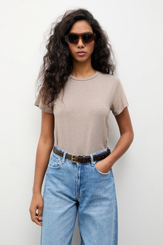 Answear.LAB t-shirt z elastanem beżowy TR1.tok