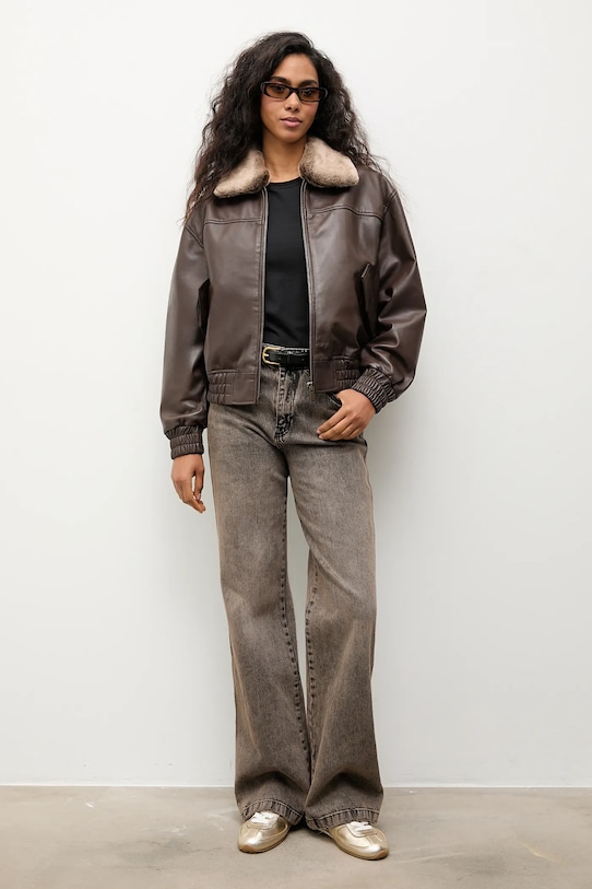 Answear.LAB t-shirt TR1.tok