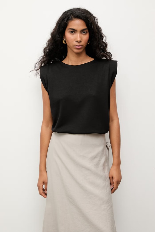 Answear.LAB T-shirt damski z wiskozy czarny WS26-TSD014