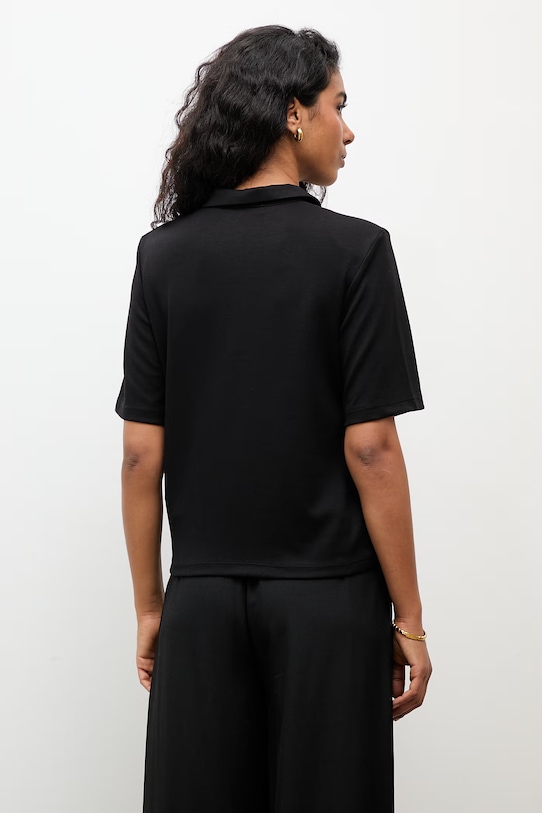 Odzież Answear.LAB polo damskie z wiskozą WS26-TSD015 czarny