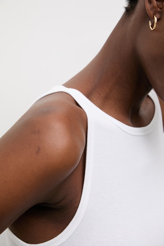 Answear.LAB top dámsky s modalom sng.top.dv.tok biela