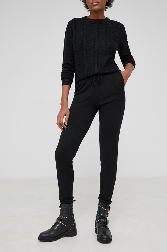 Komplet Answear.LAB crna 7558.2.AJ