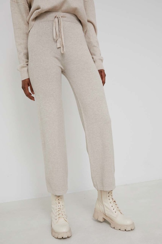 Souprava Answear.LAB W0582A.6KR béžová