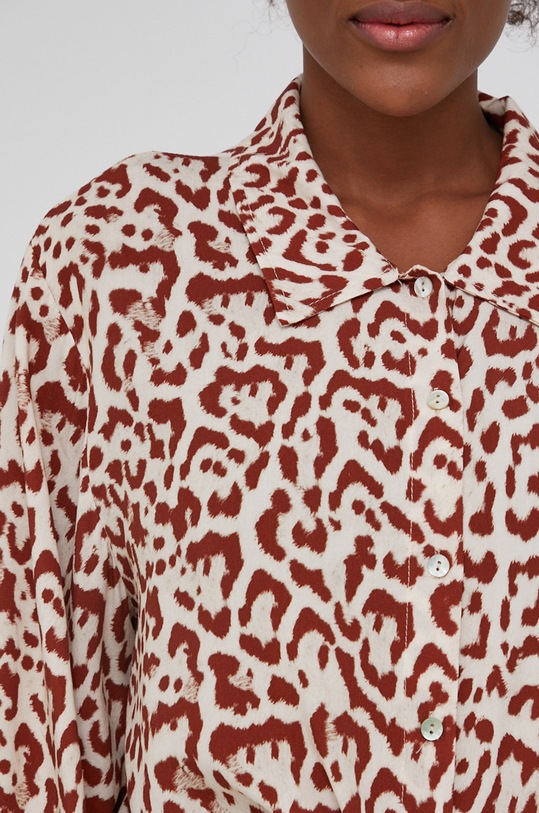 Answear Lab Koszula z domieszką jedwabiu G25038.2KR brązowy