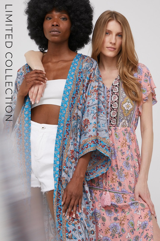 Answear Lab kimono jedwabne tkanina niebieski 20.340.3W