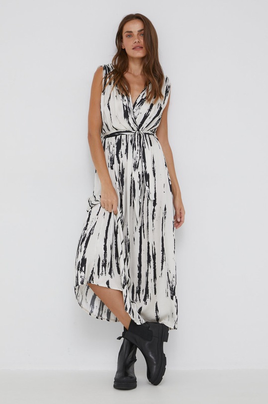 Šaty s hedvábím Answear.LAB maxi bílá 12431.1w