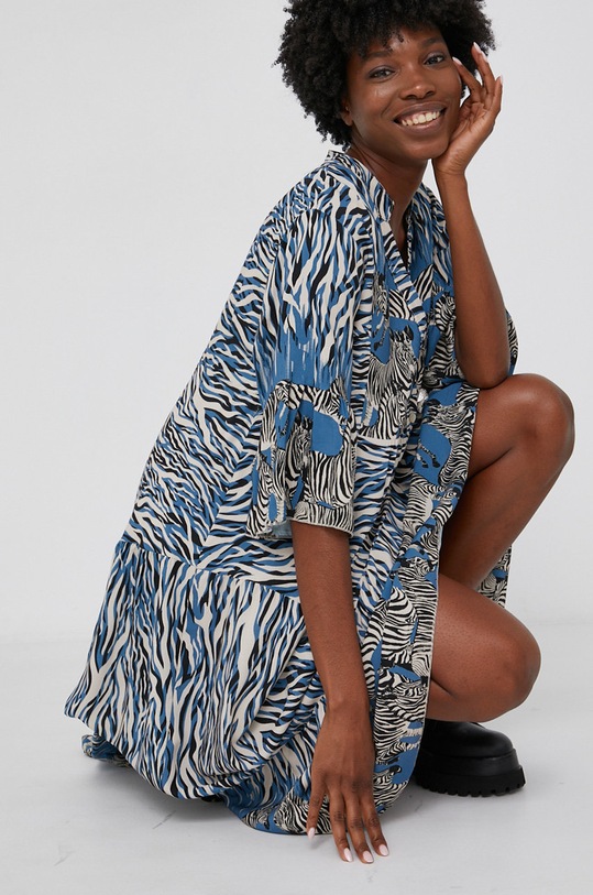 Šaty Answear.LAB midi modrá G5021A.3KR