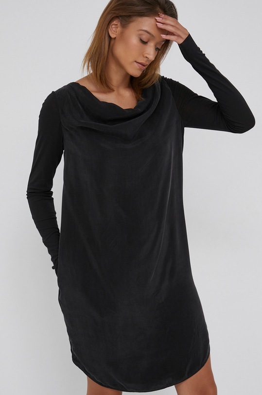 Answear Lab Sukienka casual czarny MAL.6KR