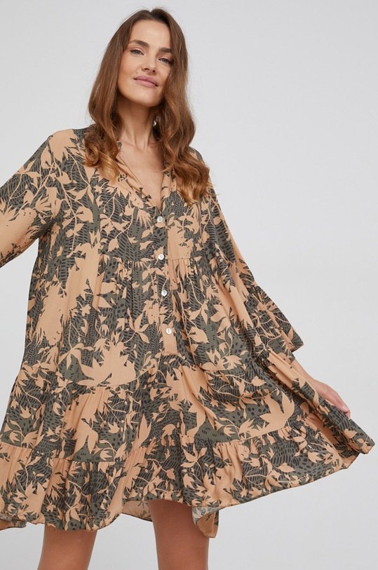 Answear Lab Sukienka trzy czwarte beżowy 9802.1KR