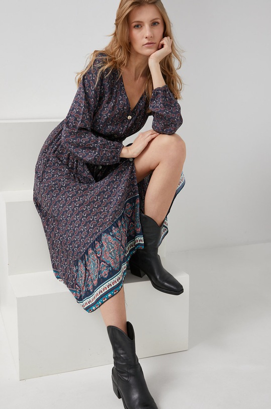 Answear Lab Sukienka casual granatowy 54.1KR