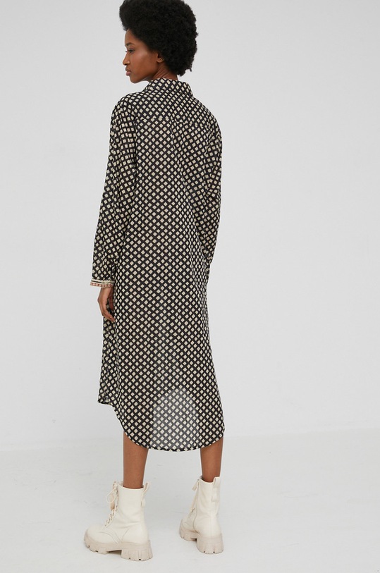 Odzież Answear Lab sukienka YY.9M.62.K czarny