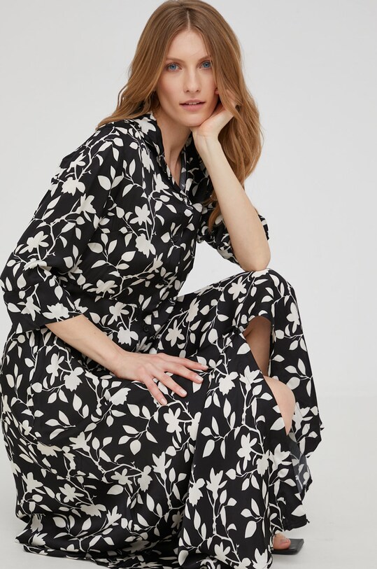 Answear Lab sukienka trzy czwarte czarny G22132.99X.AA