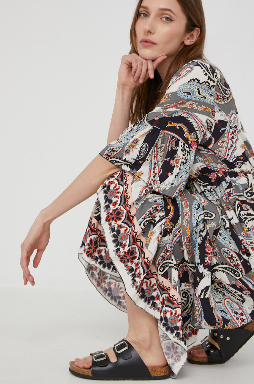 Answear Lab sukienka casual czarny 82271.2.W