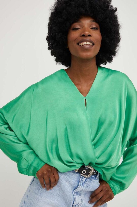 Bluza Answear Lab bez uzorka zelena 32126.1.js