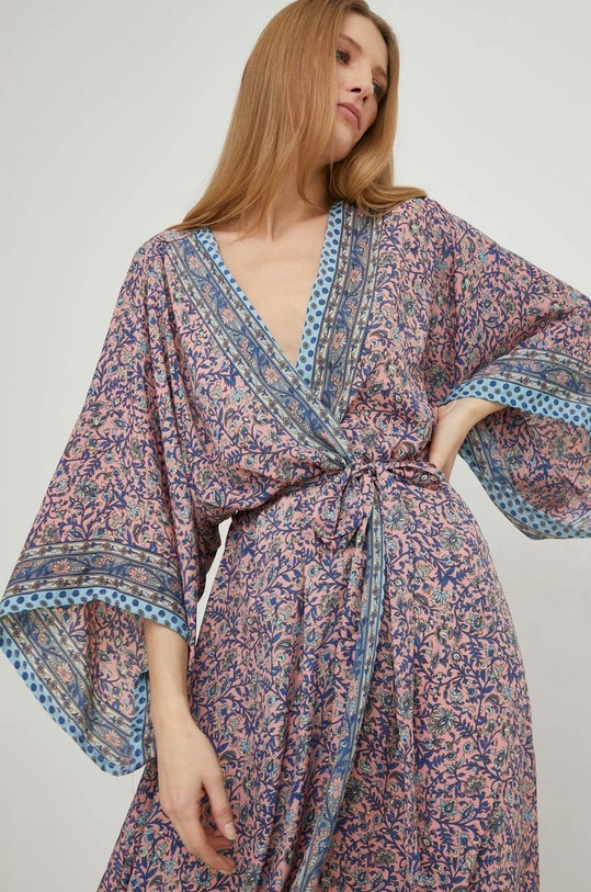 Answear Lab halat de baie din matase roz MI60.WK