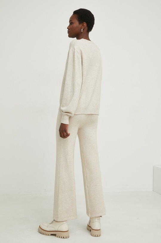 Answear Lab komplet sweter i spodnie beżowy ac19021.w