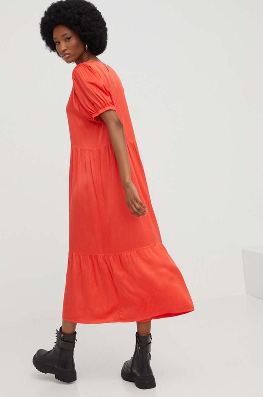 Odzież Answear Lab sukienka 92338.WK czerwony
