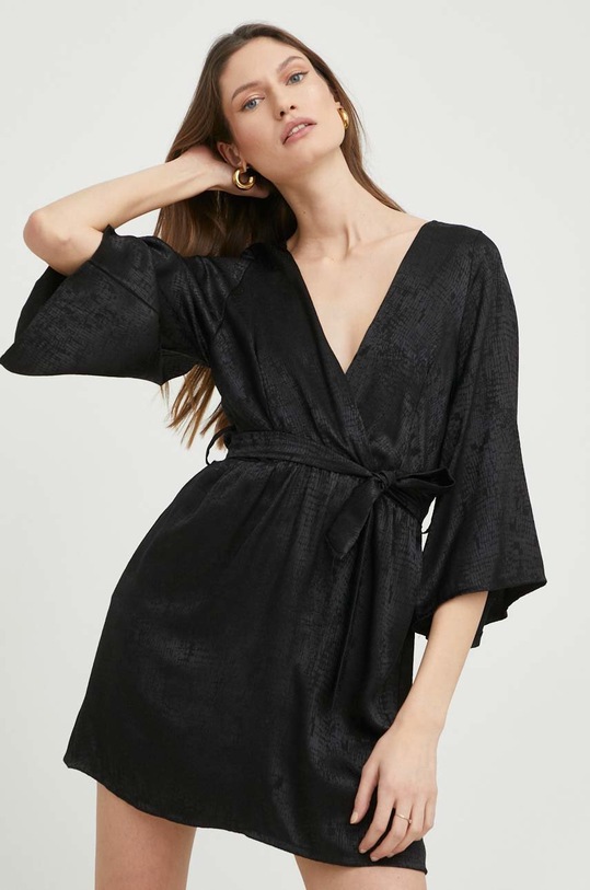Answear Lab sukienka trzy czwarte czarny 6915.WK