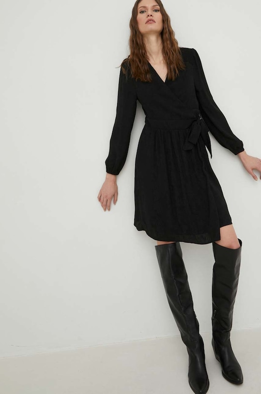 Answear Lab sukienka ra21.6004.h czarny WW23