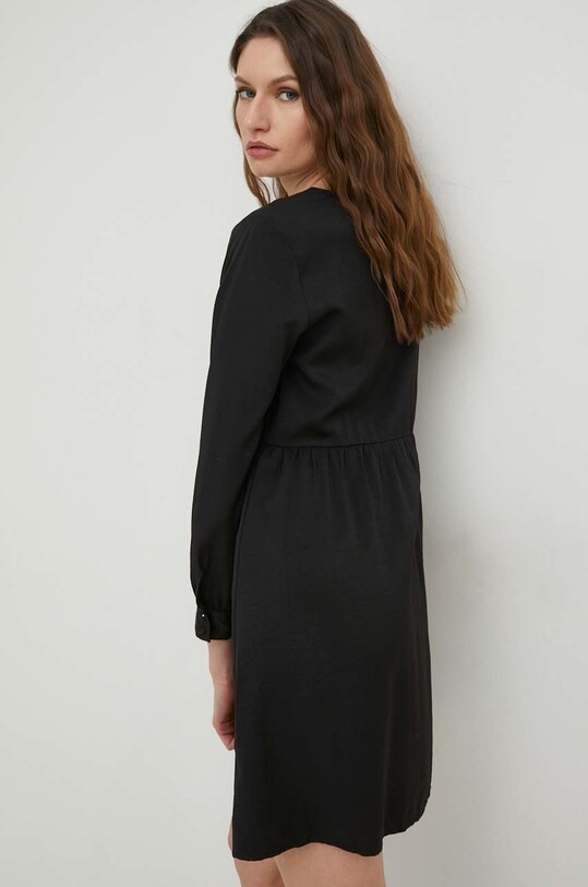 Ruházat Answear Lab ruha BH20.5050.h fekete