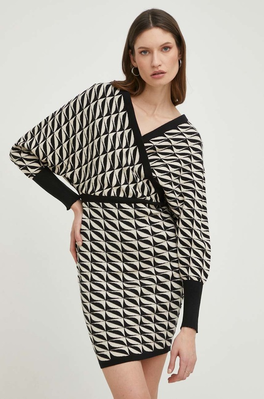 Answear Lab sukienka czarny 9968.js