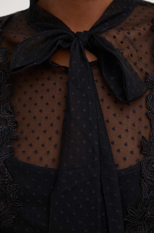 Answear Lab sukienka X kolekcja limitowana SISTERHOOD 5321.WK