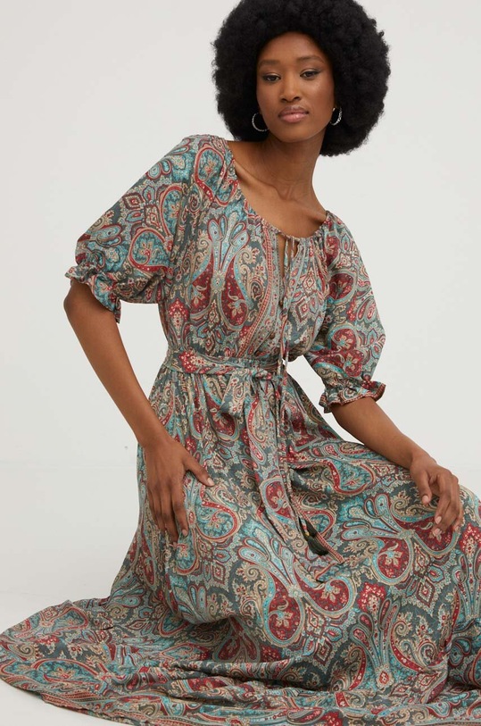 Oblečení Hedvábné šaty Answear.LAB LD1237.WK červená