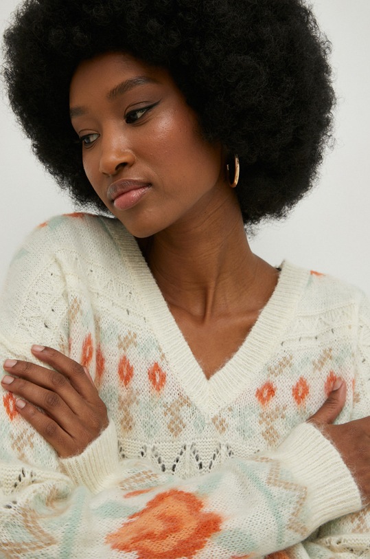 Answear Lab sweter z wełną szpic biały 15924.1.js