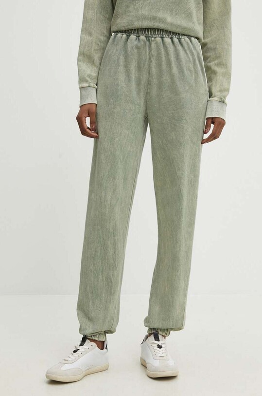 Abbigliamento Answear Lab tuta in lana sng.dkd00b.tjs verde