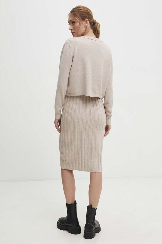 Answear Lab rochie și cardigan bej QQ8233.1HWK