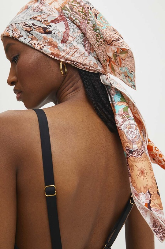 Answear Lab apaszka jedwabna multicolor 20159.cdb